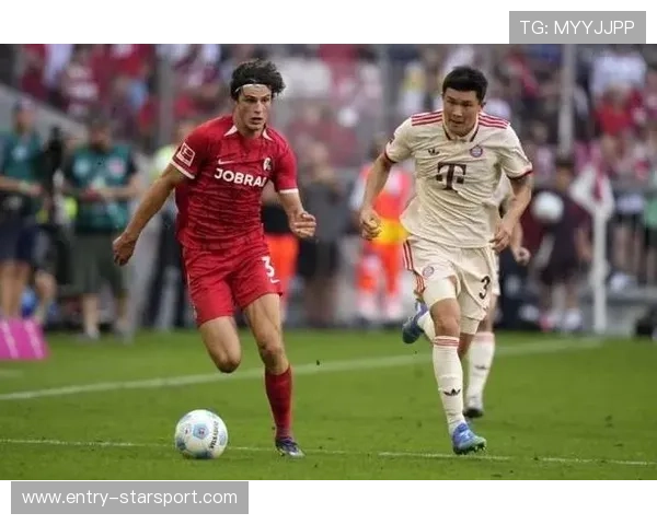 拜仁防守端无懈可击，主帅称这是冠军标准，拜仁后防