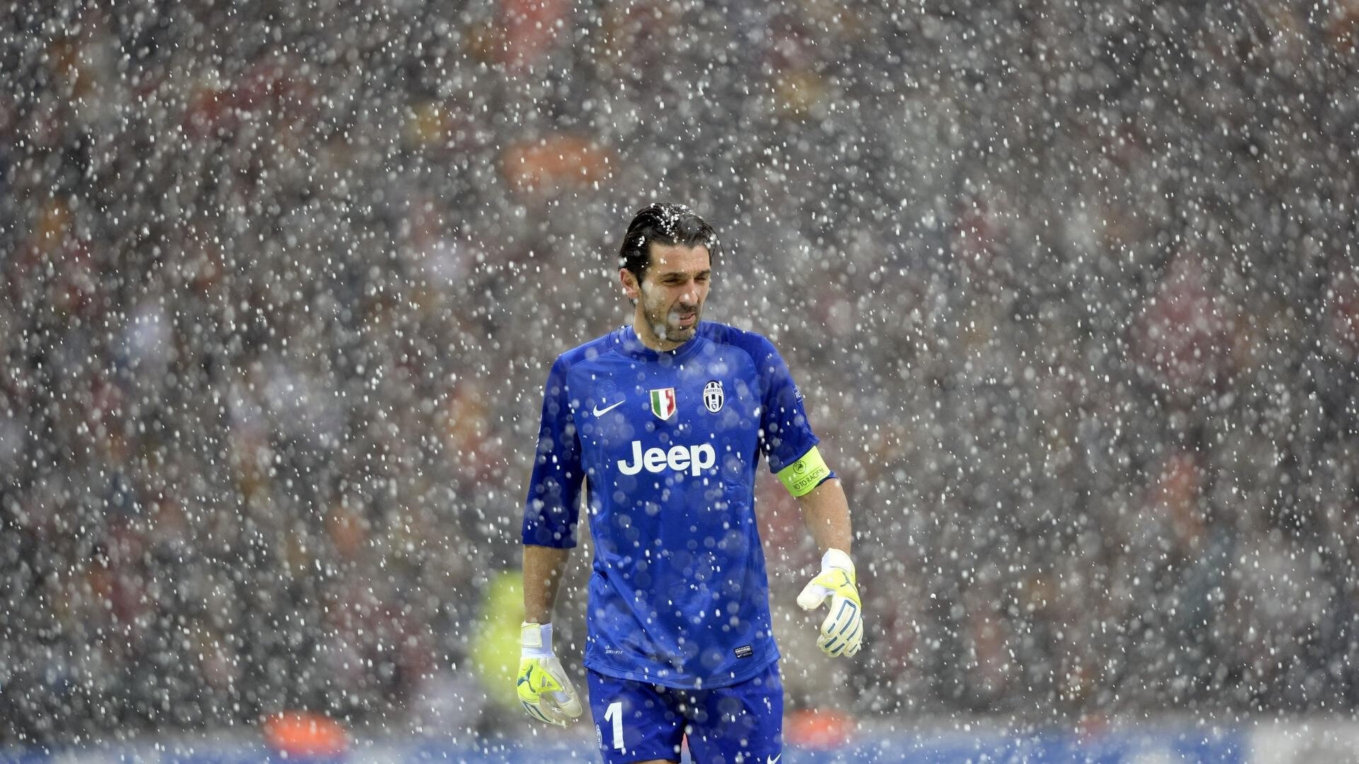 英超名人堂，红魔10人：加里-内维尔的传奇之路，加里内维尔数据